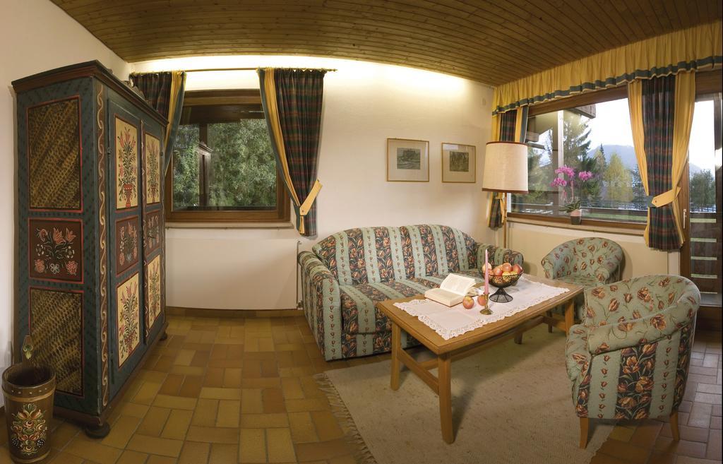 Haus Wandl Apartment Seefeld in Tirol Room photo